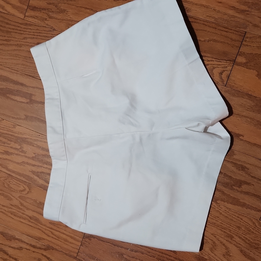 Shorts - Picture 2 of 4